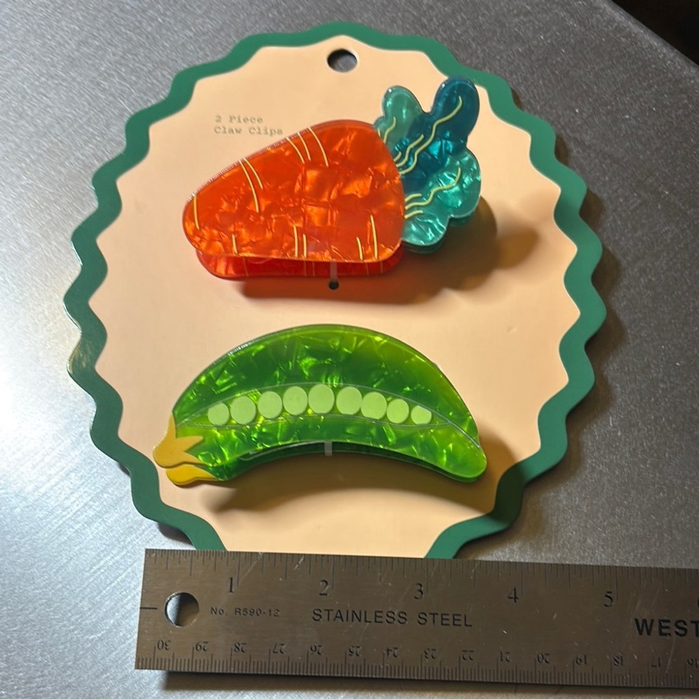Colorful Carrot and Pea Claw Hair Clips